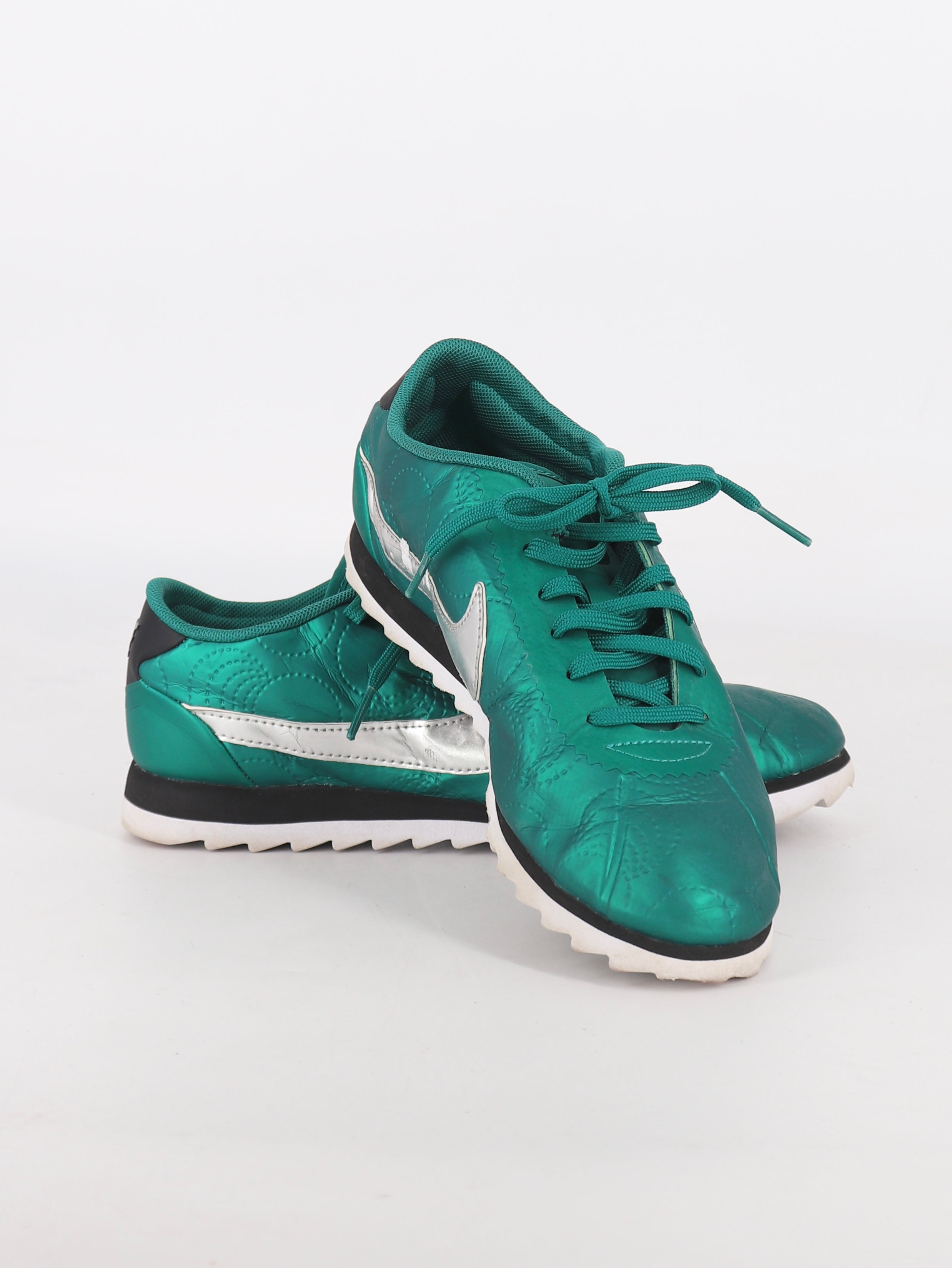 Nike Tenis Casual Basic - Mujer - US 7