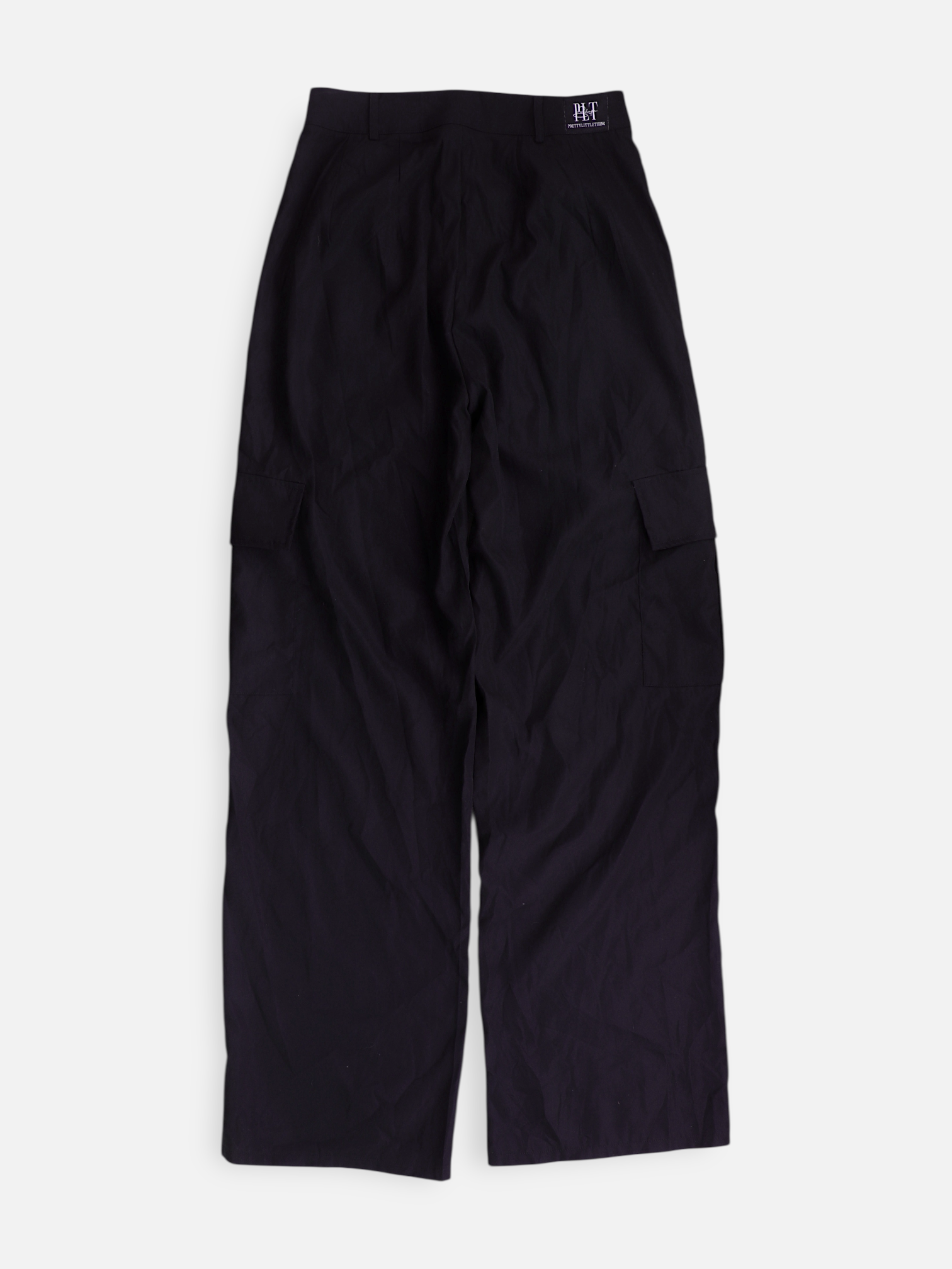 PRETTY LITTLE THINGS Pantalon Regular Fit Cargo - Mujer - 6