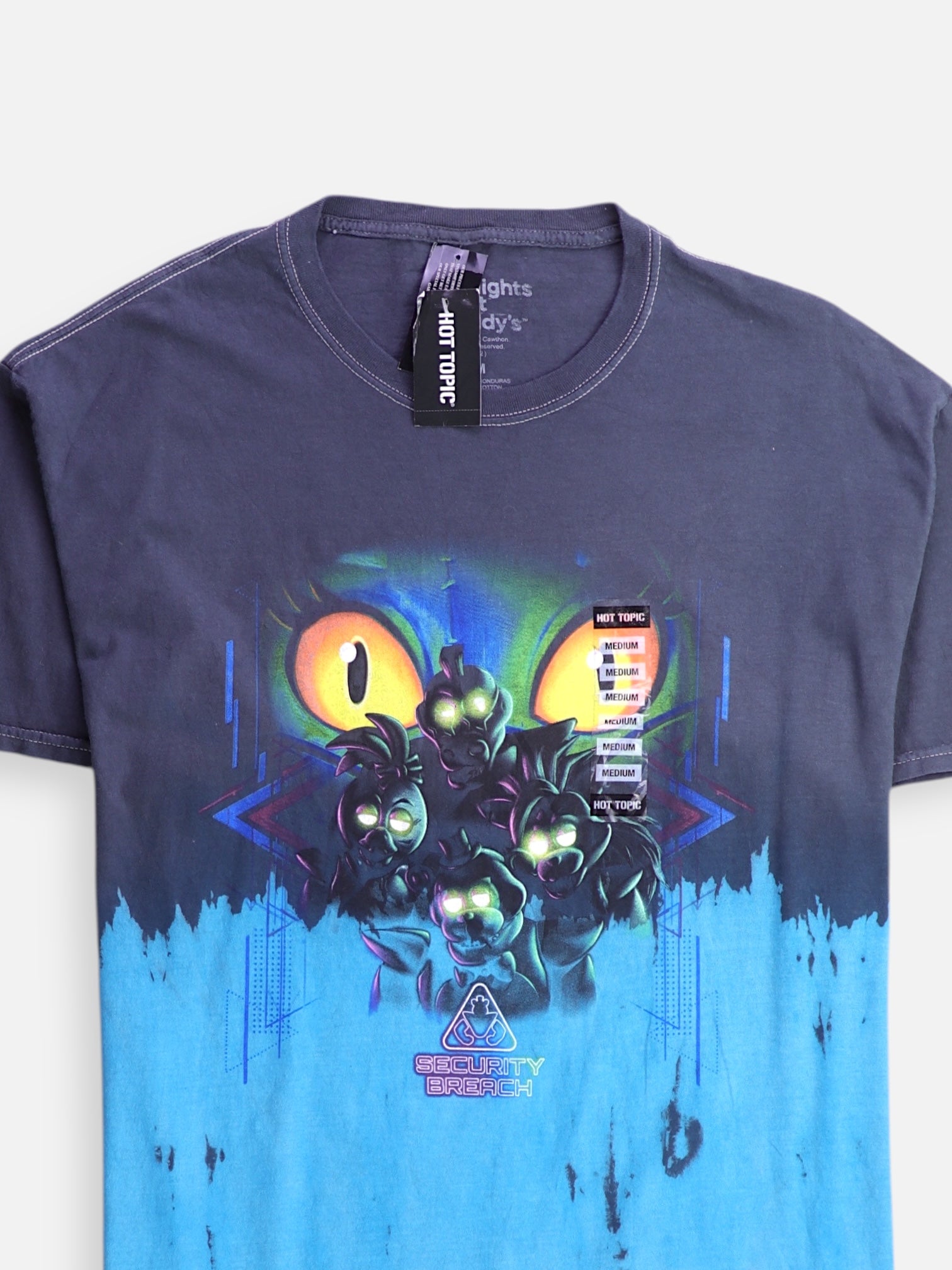 HOT TOPIC Camiseta Grafica - Hombre - Medium