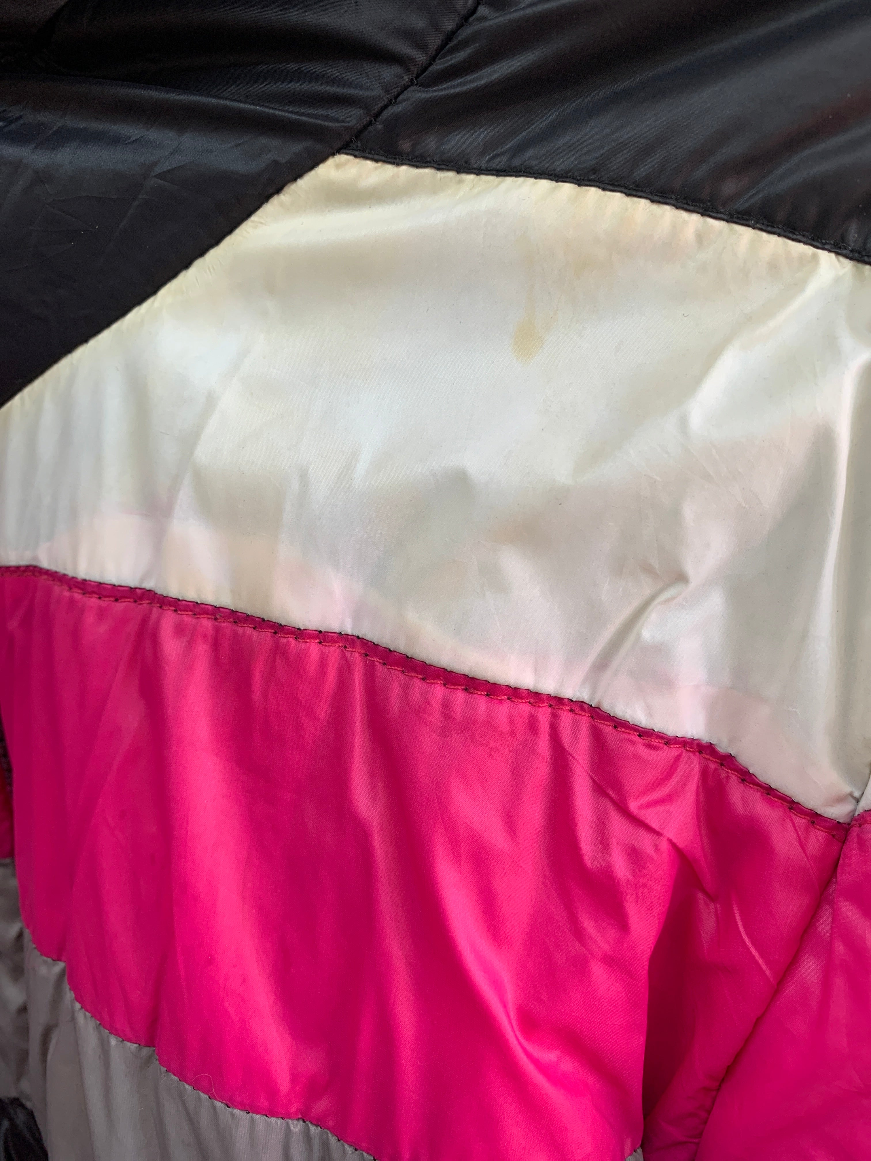 RUE21 Chaqueta Puffer Color Block - Mujer - Large