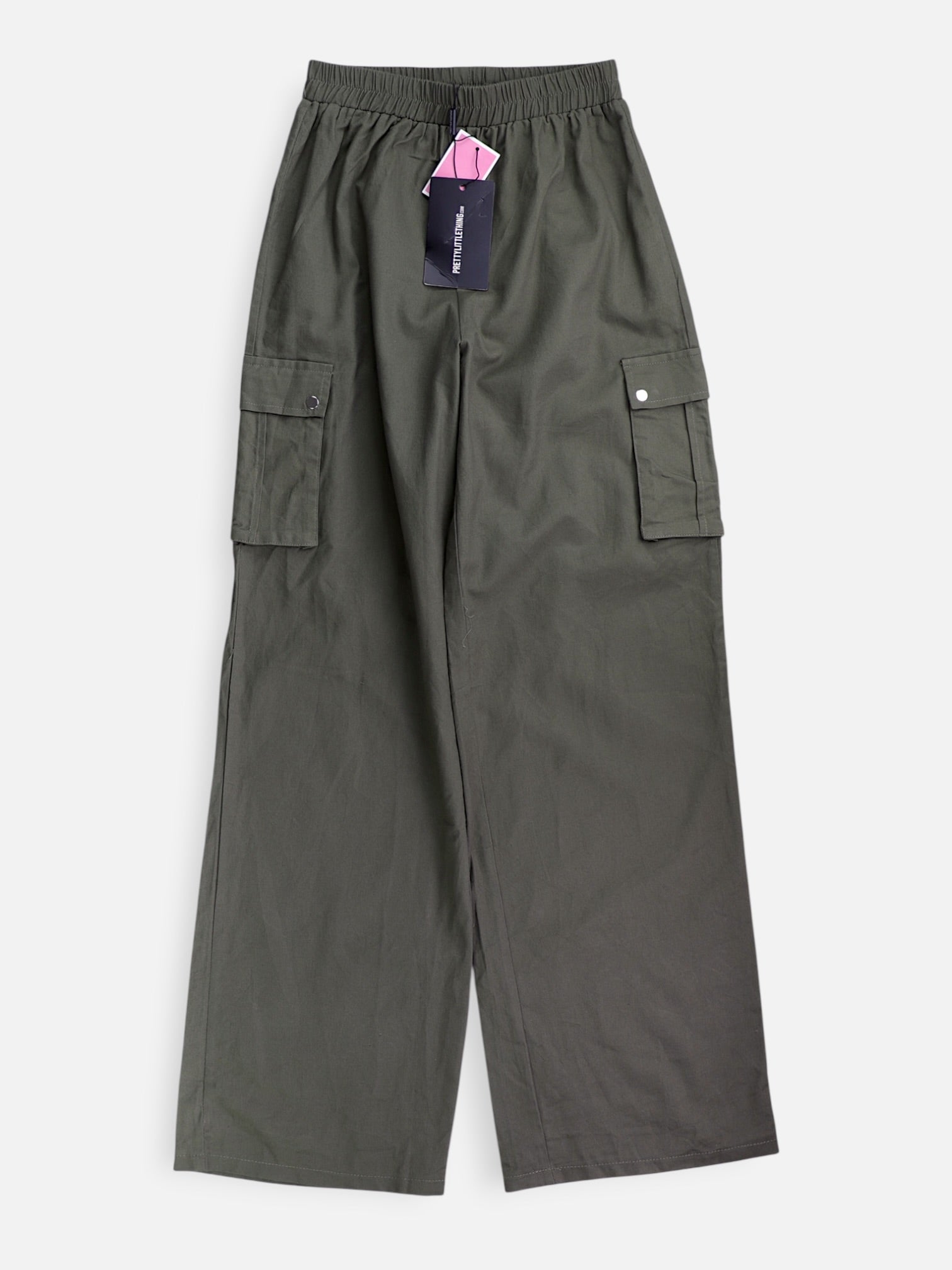 PRETTY LITTLE THINGS Pantalon Regular Fit Cargo - Mujer - 4