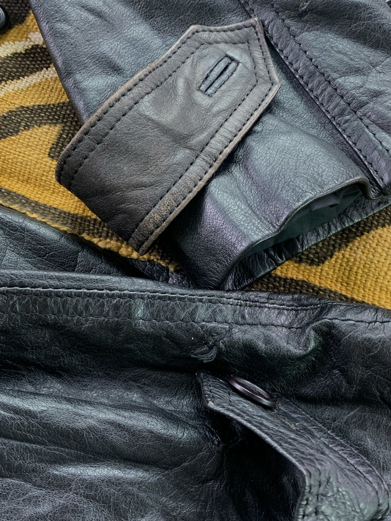 Abrigo Trench Coat Cuero - Mujer - Medium