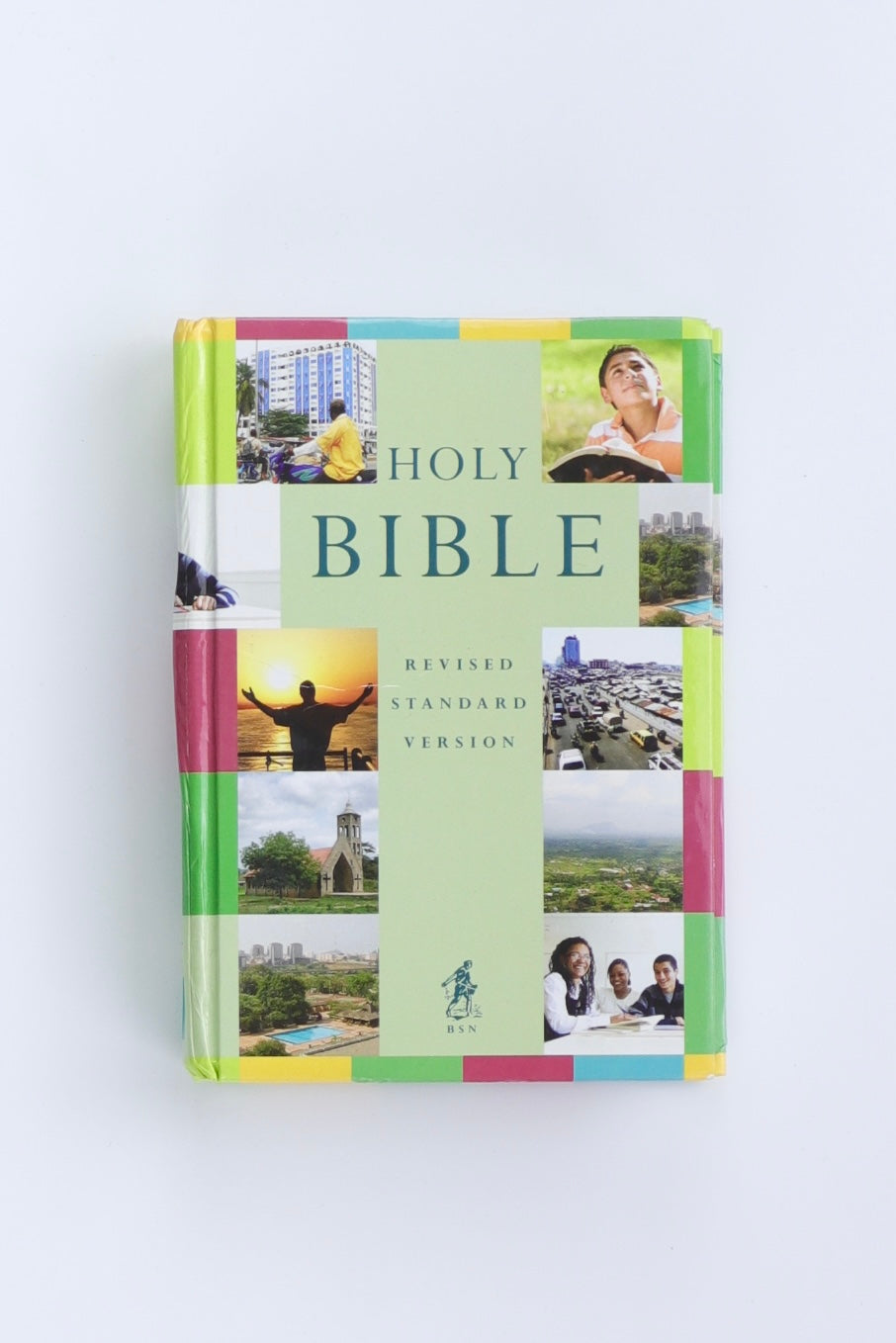Libro HOLY BIBLE REVISED STANDARD VERSIÓN  by BIBLE SOCIETY