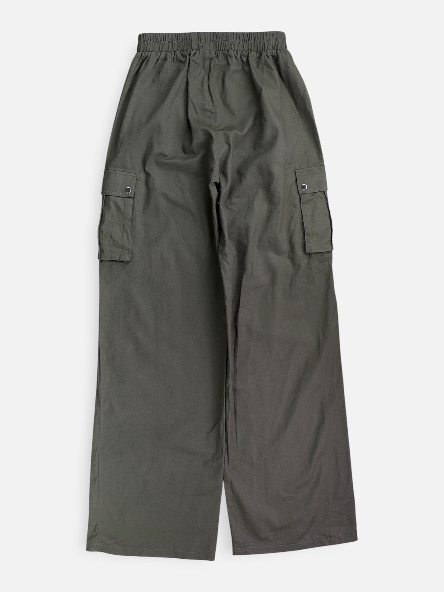 PRETTY LITTLE THINGS Pantalon Regular Fit Cargo - Mujer - 4