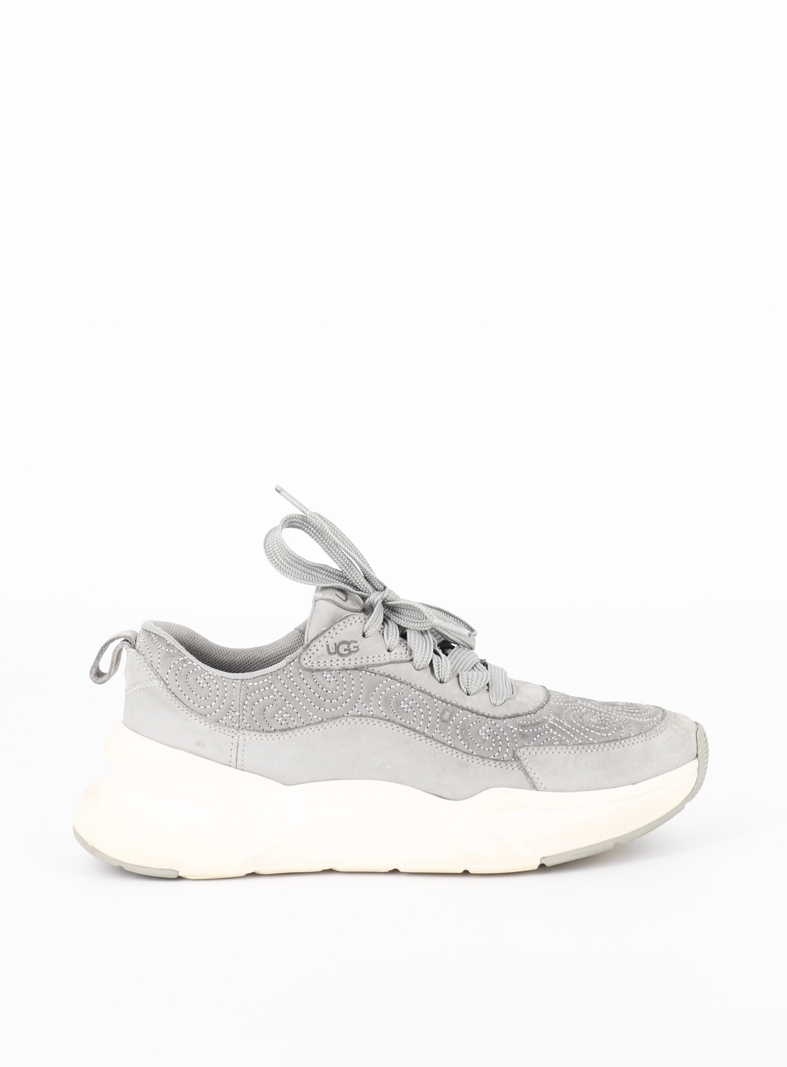 UGG Tenis Deportivo Basic - Mujer - US 9.5