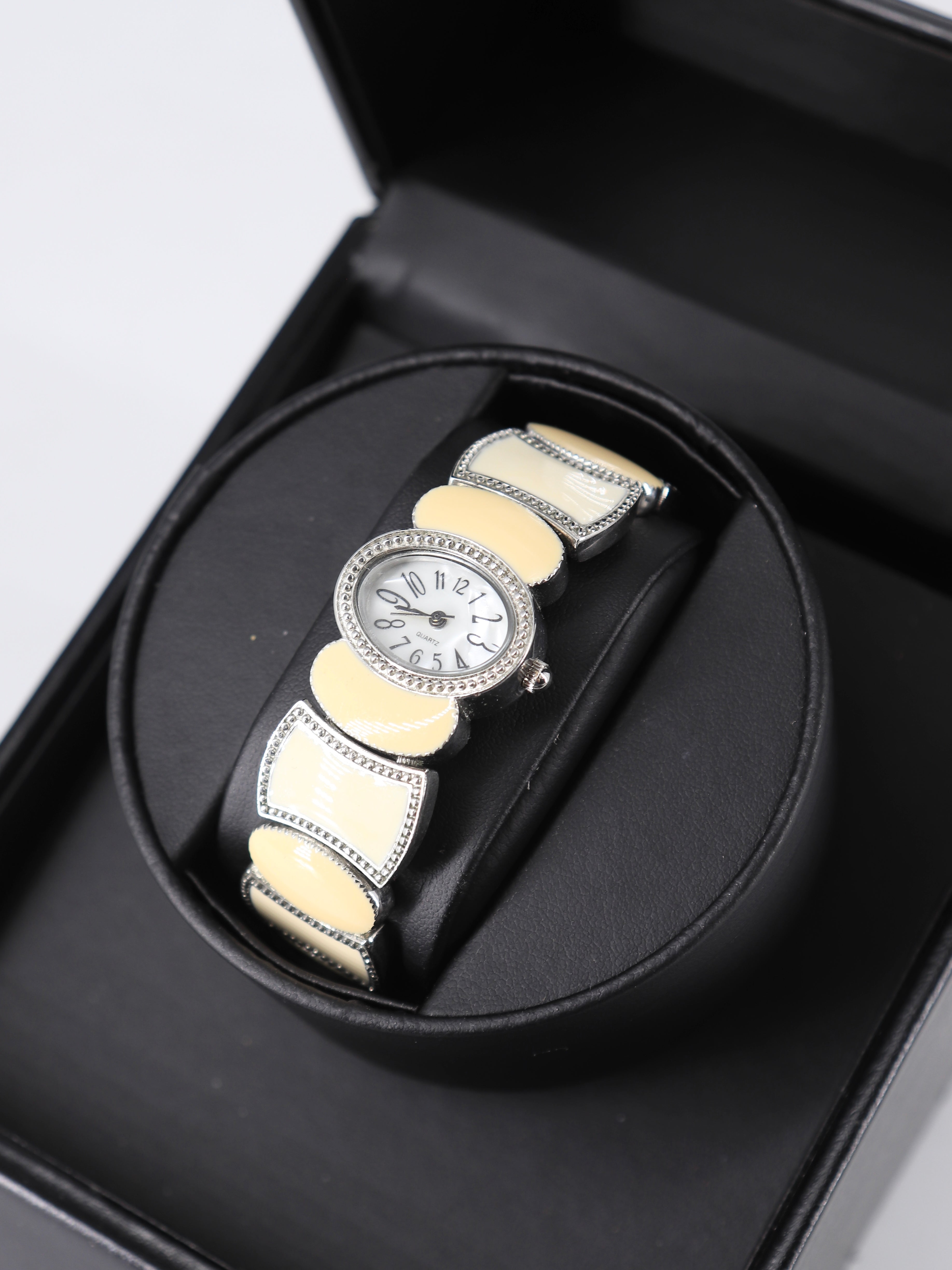 Reloj Bateria en mal estado  - Mujer - Talla Única (One Size)